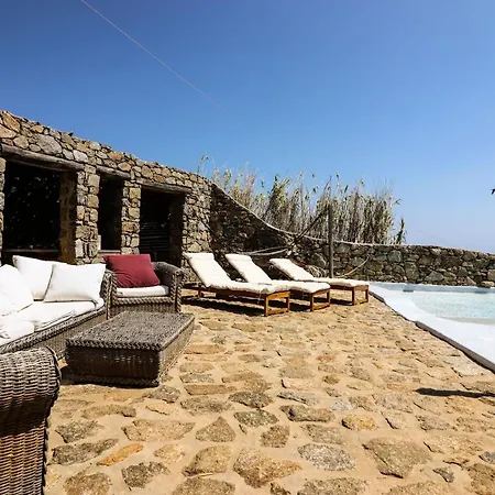 Villa Rock House